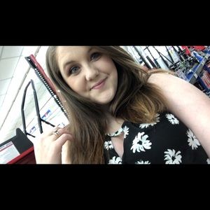 Meet your Posher, Hailey